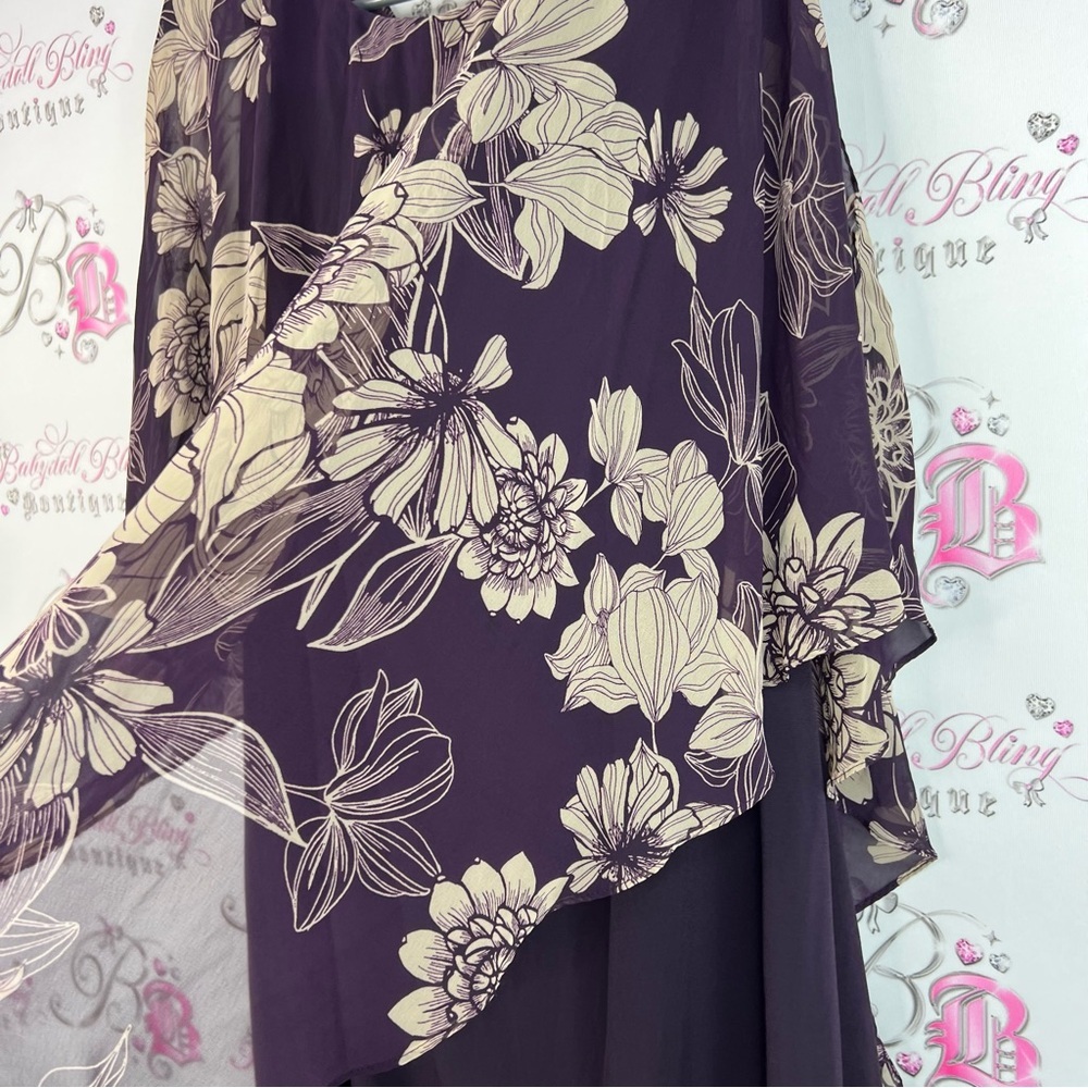 Laura dress flowy dual tone flowers drape Floral purple and Cream Women's Dress - Picture 9 of 15